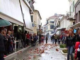 Φωτογραφία για Η Πρέβεζα ετοιμάζεται για το έθιμο της πρώτης Ανάστασης - Πλήθος επισκεπτών φέτος για να το δουν από κοντά