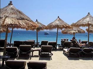Φωτογραφία για Αλλάζει τελείως το σκηνικό στις ελληνικές παραλίες - Τέλος σε ξαπλώστρες και τραπεζάκια πάνω στο κύμα!