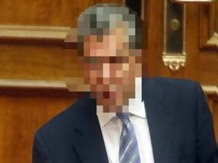 Φωτογραφία για Απίστευτες στιγμές στην Βουλή: Ξέσπασε σε ΚΛΑΜΑΤΑ βουλευτής του ΣΥΡΙΖΑ! [video]