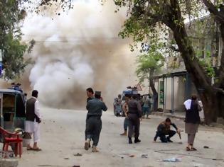 Φωτογραφία για Αφγανιστάν: Τουλάχιστον 33 νεκροί από επίθεση αυτοκτονίας