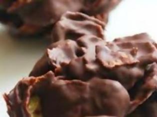 Φωτογραφία για Η συνταγή της ημέρας: Σοκολατάκια με δημητριακά light