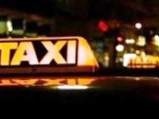Φωτογραφία για Πάτρα: Taxi έπιασε φωτιά στην Περιμετρική