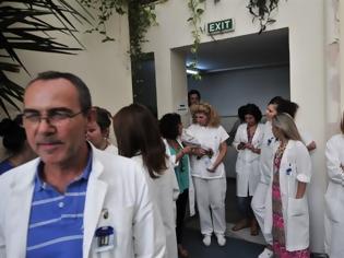 Φωτογραφία για Εντολή στα Νοσοκομεία να ανοίξουν λογαριασμό στην Τράπεζα της Ελλάδος