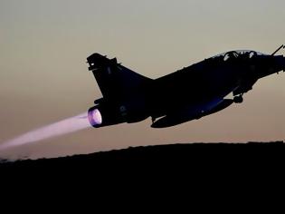 Φωτογραφία για Ατύχημα μυστήριο στην Ανδραβίδα: Το σύστημα προσγείωσης του Mirage 2000 δεν είχε κατέβει ποτέ!