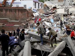 Φωτογραφία για Νεπάλ: Ξεπερνούν τους 1.800 οι νεκροί από τον σεισμό