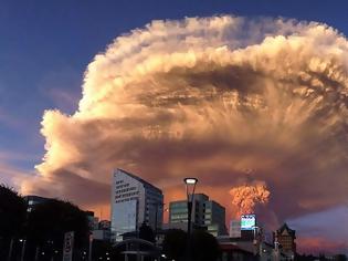 Φωτογραφία για Απίθανες εικόνες από έκρηξη ηφαιστείου στη Χιλή!