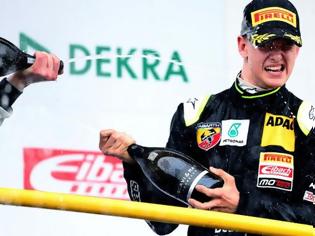 Φωτογραφία για Ντεμπούτο με νίκη για τον υιό Schumacher στη γερμανική Formula 4