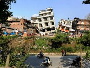 Φωτογραφία για Νεπάλ: Νέες εκτιμήσεις και φόβοι πως τα θύματα του σεισμού θα φθάσουν τις 10.000