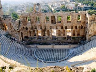 Φωτογραφία για Θλίψη και αγωνία - Ποια πολύ μεγάλη Ελληνίδα ηθοποιός είναι χτυπημένη πάρα πολύ σοβαρά στην υγεία της;