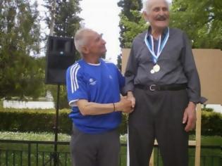 Φωτογραφία για Πτολεμαϊδα: Τους άφησε με το στόμα ανοιχτό - 89χρονος έτρεξε 5χλμ.