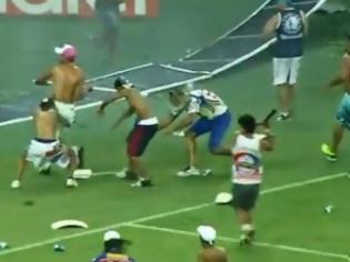 Φωτογραφία για Σοβαρά επεισόδια σε αγώνα ποδοσφαίρου [video]