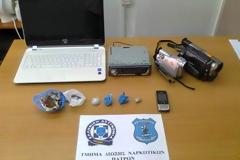 Πάτρα: Χειροπέδες σε δύο αλλοδαπούς για κατοχή ναρκωτικών και κλεμμένων ηλεκτρονικών συσκευών