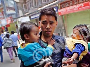 Φωτογραφία για Νεκροί και καταστροφές από το νέο σεισμό 7,4 βαθμών στο Νεπάλ