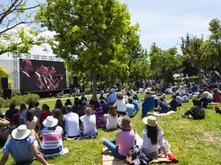 Φωτογραφία για Το «Κοντσέρτο της Ευρώπης» της Φιλαρμονικής του Βερολίνου στον Κήπο του Μεγάρου Μουσικής Αθηνών από την BMW i