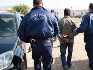 Φωτογραφία για Δέκα συλλήψεις μετά την επιχείρηση της ΕΛ.ΑΣ. στον καταυλισμό των Ρομά