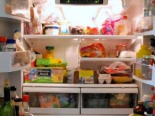 Φωτογραφία για Έτσι θα διώξετε τις άσχημες μυρωδιές από το ψυγείο σας