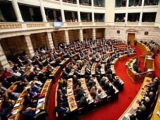 Φωτογραφία για 55 βουλευτές του ΣΥΡΙΖΑ ρωτούν τον Βαρουφάκη για τη δέσμευση καταθέσεων