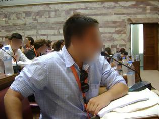 Φωτογραφία για Ομιλητής στη Βουλή των Ελλήνων ο 22χρονος που συνελήφθη για παιδική πορνογραφία!