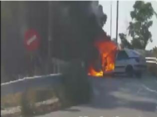 Φωτογραφία για Φωτιά σε περιπολικό στον Ισθμό της Κορίνθου... [video]
