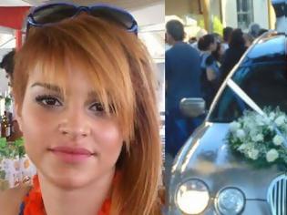 Φωτογραφία για Χαλκίδα: Θρήνος στην κηδεία της 23χρονης Μαρίας Κουμάνταρου - Ντυμένη νύφη στο τελευταίο αντίο! [photos+video]