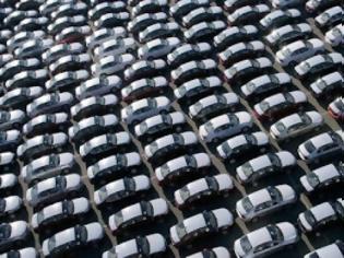 Φωτογραφία για ΒΟΜΒΑ στην αγορά αυτοκινήτου - Ποια εταιρεία ανακαλεί 700 οχήματά της;