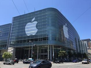 Φωτογραφία για Έτοιμη η διακόσμηση του WWDC 2015