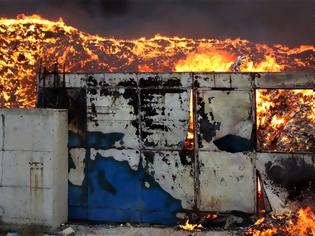 Φωτογραφία για Τοξικός ο καπνός που έχει καλύψει την Αθήνα από τη φωτιά στον Ασπρόπυργο