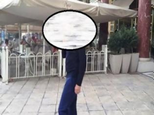 Φωτογραφία για Ποιος εμφανίστηκε στην πλατεία Αριστοτέλους και μόλις τον είδαν έπαθαν πλάκα στην Θεσσαλονίκη; [photo]