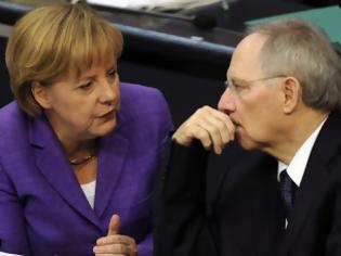 Φωτογραφία για Spiegel: Η Μέρκελ πρέπει να «διώξει» τον Σόιμπλε από τις διαπραγματεύσεις