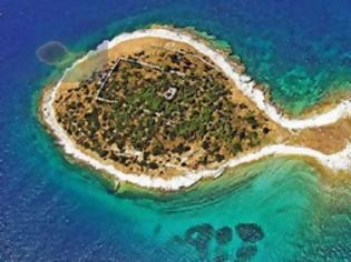 Φωτογραφία για ΤΕΛΕΙΟ: Ασυνήθιστα σχήματα νησιών...