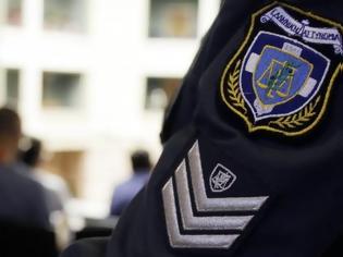 Φωτογραφία για Τα ψυχολογικά τεστ αφόπλισαν …500 αστυνομικούς