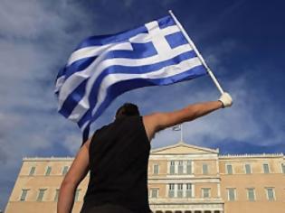 Φωτογραφία για Έτσι έγινε η σημαία της Ελλάδας μετά τις διαπραγματεύσεις... [photo]