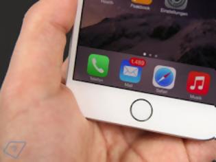 Φωτογραφία για Η Apple αντικαθιστά το κεντρικό κουμπί του iPhone