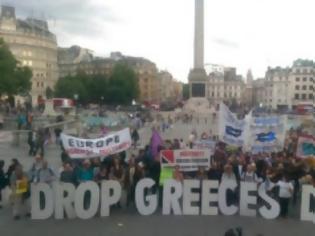 Φωτογραφία για TΩΡΑ: Συγκέντρωση αλληλεγγύης προς την Ελλάδα στο Λονδίνο