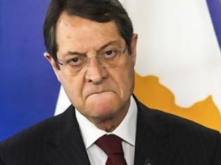 Φωτογραφία για Ίσως οι περισσότεροι να μην το γνωρίζουν - Γιατί ο Κύπριος πρόεδρος υποφέρει σε κάθε Σύνοδο Κορυφής;