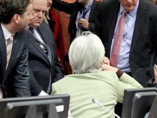 Φωτογραφία για ΕΚΤΑΚΤΟ: Διεκόπη το Eurogroup - Θρίλερ με τις διαπραγματεύσεις