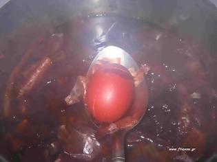 Φωτογραφία για ΔΕΙΤΕ ΤΟ: Βάζει ένα αυγό μέσα σε ένα ποτήρι γεμάτο ξύδι - Δύο μέρες μετά το αποτέλεσμα θα σας εντυπωσιάσει [video]