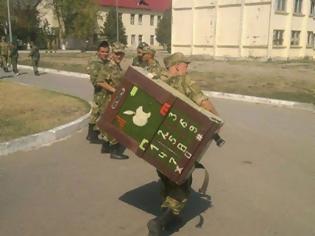 Φωτογραφία για Τα απίστευτα καψόνια του ρωσικού στρατού - Δείτε τι κάνουν στους φαντάρους