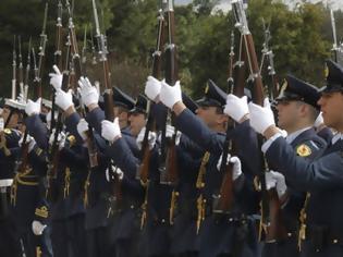 Φωτογραφία για Όχι άλλες περικοπές αλλά όχι κι άλλες σπατάλες στις Ένοπλες Δυνάμεις!