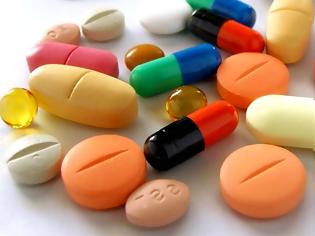 Φωτογραφία για Να μείνουν τα φάρμακα υψηλού κόστους στα φαρμακεία του ΕΟΠΥΥ ζητά η ΠΟΑμΣΚΠ