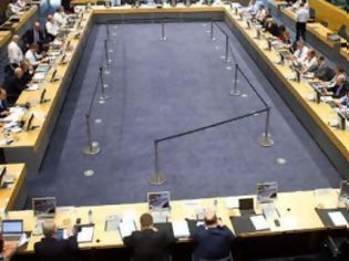 Φωτογραφία για Στο Eurogroup η μπάλα μετά την ψήφιση των μέτρων - Συνεδριάζει στις 11:00