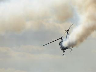 Φωτογραφία για Συγκλονιστικό βίντεο με ελικόπτερο πυρόσβεσης στη Νεάπολη