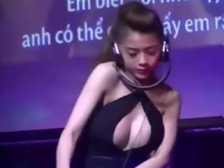 Φωτογραφία για Αυτή η σέξυ Dj θα σας κάνει να θέλετε να επισκεφθείτε την Κορέα! (video)