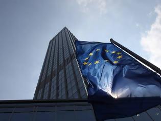 Φωτογραφία για Η EKT αποδέχεται το Σχέδιο Εξυγίανσης των τραπεζών - Διασφαλισμένες οι καταθέσεις έως 100.000 ευρώ
