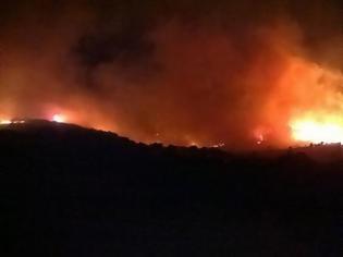 Φωτογραφία για Μεγάλη πυρκαγιά στην Σαμοθράκη - Κοντά σε αποθήκη πυρομαχικών του στρατού (εικόνες)