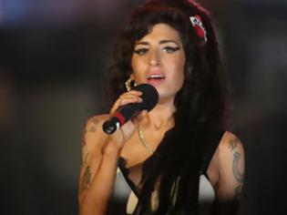 Φωτογραφία για ΟΛΗ η αλήθεια - Η πραγματική αιτία θανάτου της Amy Winehouse
