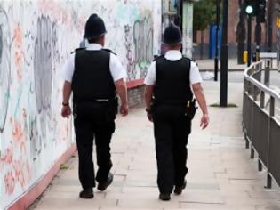 Φωτογραφία για Αστυνομικούς που μιλούν... ελληνικά αναζητά το Λονδίνο!