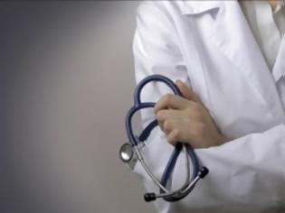 Φωτογραφία για Προειδοποίει ο ΕΟΠΥΥ: Διακοπή σύμβασης στους γιατρούς που δεν εξυπηρετούν ασφαλισμένους