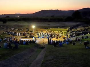 Φωτογραφία για Από την Λήθη στο Φως….15 χρόνια μετά «ζωντάνεψε» το Αρχαίο Θέατρο Ήλιδας