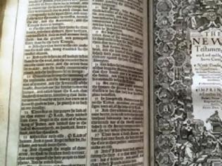 Φωτογραφία για Ανακαλύφθηκε σπάνια βίβλος με ορθογραφικό λάθος που αξίζει 250.000 λίρες